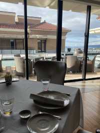 海と空を望む贅沢ディナー✨リッツカールトン沖縄「ちゅらぬうじ」🍷🌺