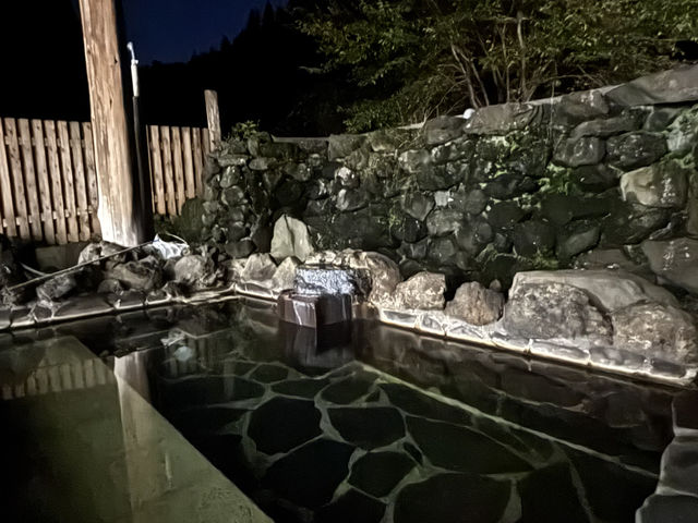 お湯がとろとろ過ぎて何度も入ったとろける温泉❤️