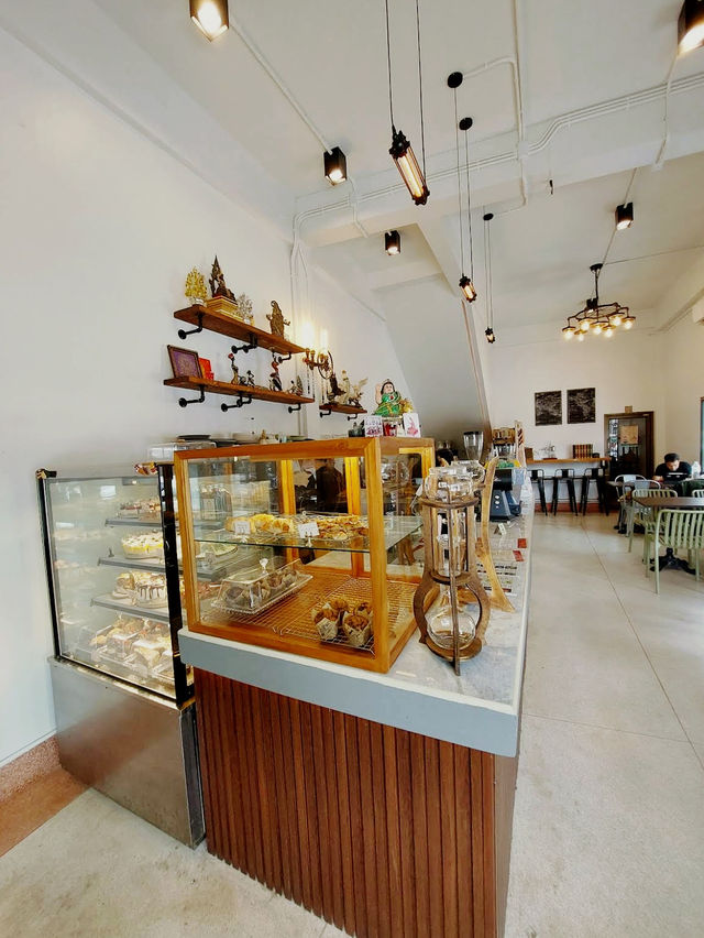 Billin Cafe & Restaurant  Billin Cafe & Restaurant