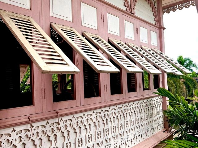 บ้านวงศ์บุรี (Khum Vongburi Museum)