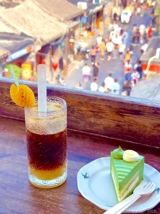 🍂 A Beautiful Afternoon at Sugar House Café, Shichahai