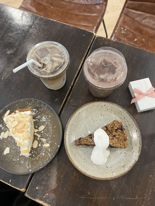 ชิลล์ในหาดใหญ่ที่ The Company Coffee 👜 ชิลล์ในหาดใหญ่ที่ The Company Coffee 👜
