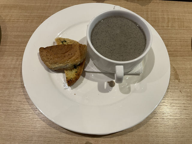 Feast in the Shadows - The Allure of Jekyll Cafe Feast in the Shadows - The Allure of Jekyll Cafe