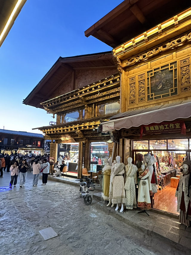 เมืองโบราณ🏘️ อดีตเส้นทางส่งชาทอดยาวจนถึงอินเดีย เมืองโบราณ🏘️ อดีตเส้นทางส่งชาทอดยาวจนถึงอินเดีย