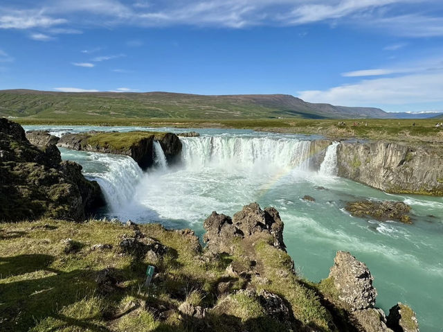 🇮🇸冰島北部必訪奇景｜秋日眾神瀑布Goðafoss打卡攻略🍃❄️
