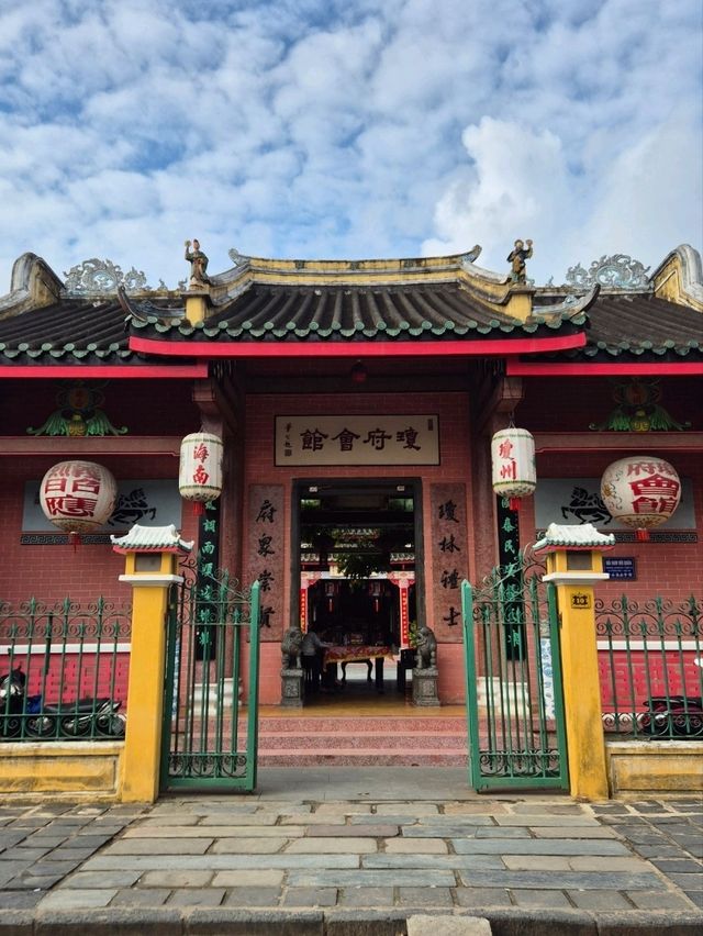 Hoi An: Vietnam's Enchanting Ancient Port Hoi An: Vietnam's Enchanting Ancient Port