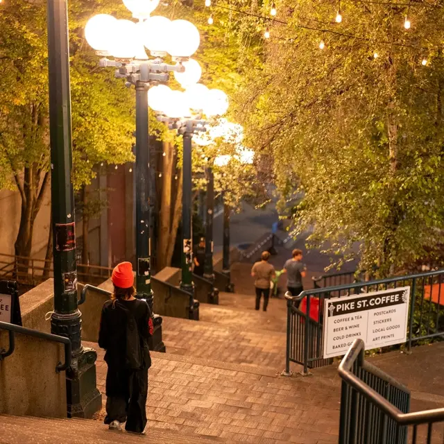 Experiencing the Romance of Seattle's Streets for the First Time