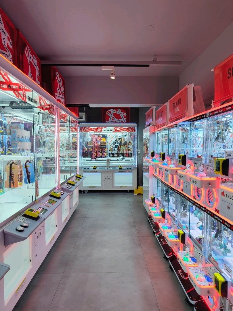 Otaku Paradise: Must-Have Anime & Manga Finds in Akihabara, Tokyo