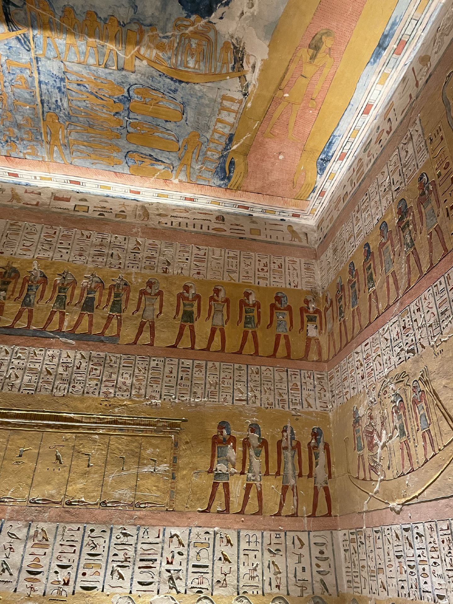 I Didn’t Expect the Colours Inside This Tomb 😳🇪🇬