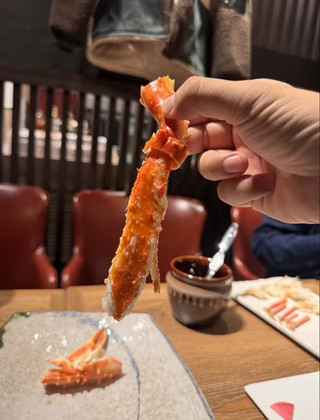東京・銀座で味わう極上のタラバガニ・毛ガニ・ズワイガニ。