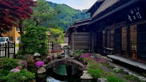 일본 알프스의 속삭임: 내가 계속해서 기후현을 찾는 이유 — traveler post in 구조