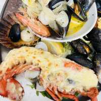 Eat Like a Local: Seafood Lover’s Paradise