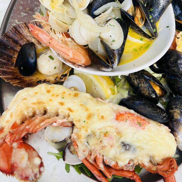 Eat Like a Local: Seafood Lover’s Paradise