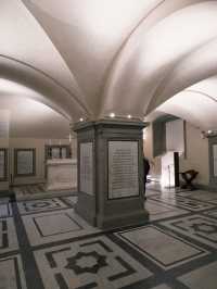 Medici Chapel 美第奇家族禮拜堂 - 華麗絕美的石材聖殿