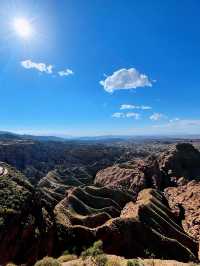 🏜️ China’s Secret Grand Canyon – Silk Road Scenery That’ll Take Your Breath Away