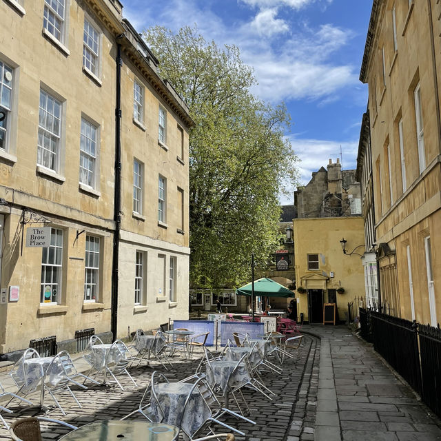 From the Capital to the Crescent: London to Bath by Train