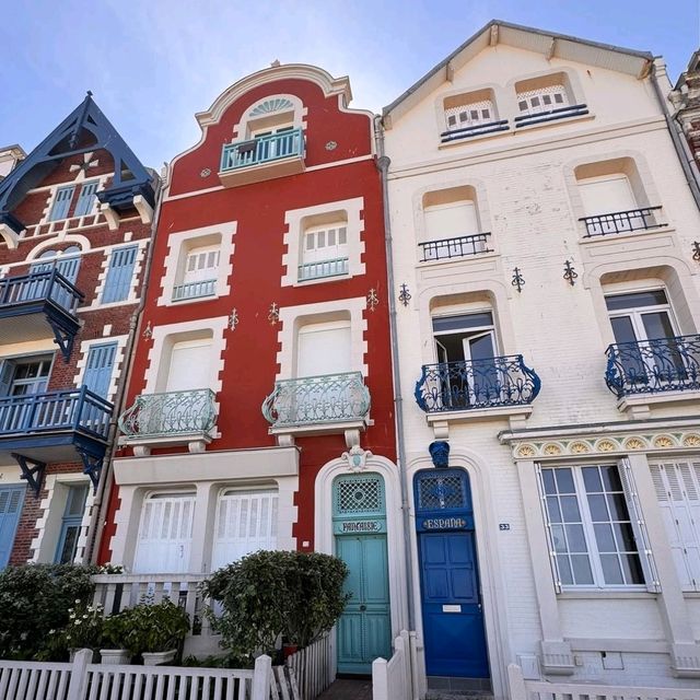 🌊 Mers-les-Bains: Seaside Charm Beneath the Cliffs of Normandy 🏖🇫🇷