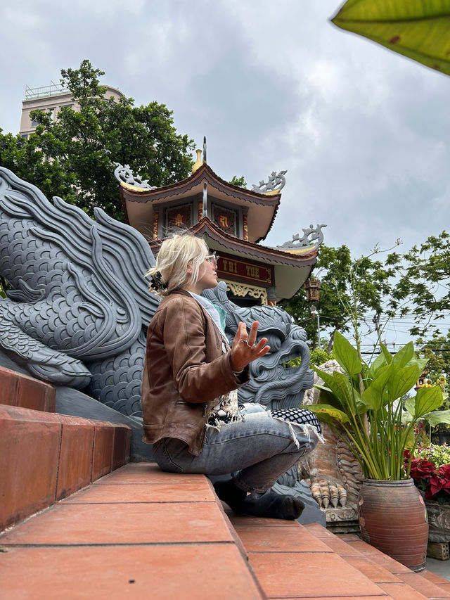 Amazing family temple of Da nang! All of your wishes come true!