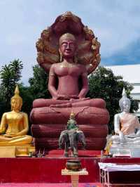 🏯 Wat Hin Thaen Lam Pachee – The Hundred-Million Glass Ship Temple