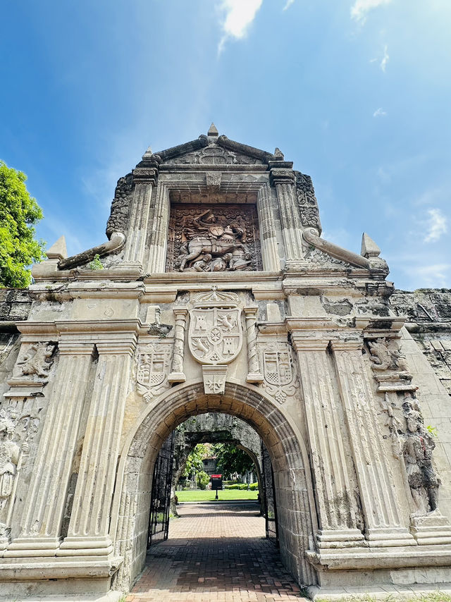Just me, the walls, and centuries of stories in Intramuros.