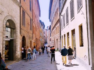 🌿♻️ เซียนา อิตาลี: ที่ซึ่งประวัติศาสตร์มาบรรจบกับการท่องเที่ยวอย่างยั่งยืน 🇮🇹