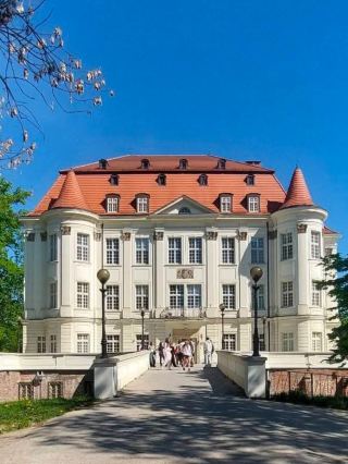 Legendary Leśnica Castle: Where Polish History Gets Epic ✨🏰