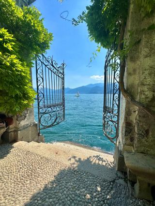 Lake Como: Beautiful Villas, Bellagio, a Private Wooden Boat Trip & a Little Italian Magic