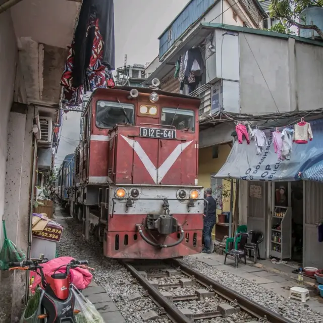 This Train is SO CLOSE to you!