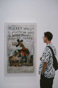 一直很喜歡西岸美術館的感覺，不管是館內的展還是沿著江邊的風景，都可以讓我在這裡放鬆一下午