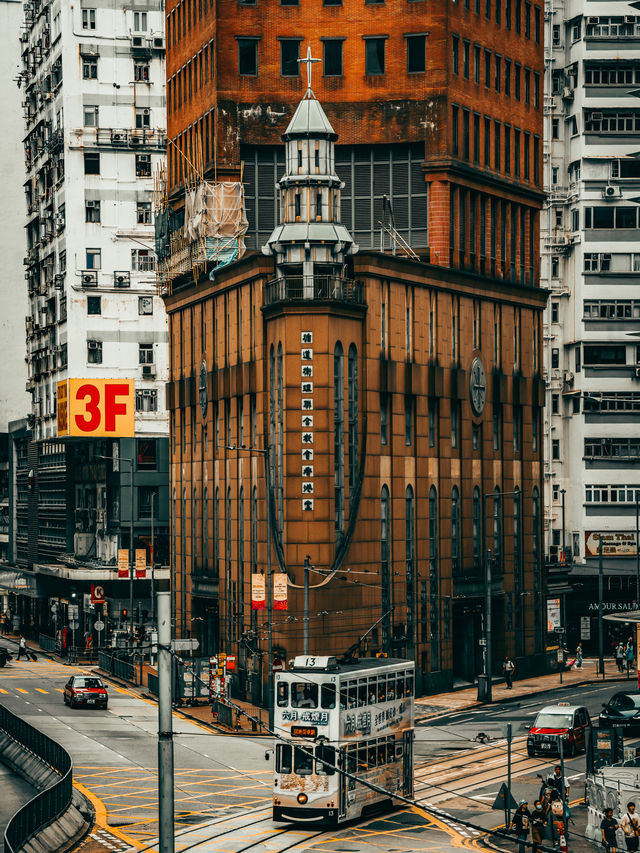 這條街道，滿足了我對香港所有的幻想