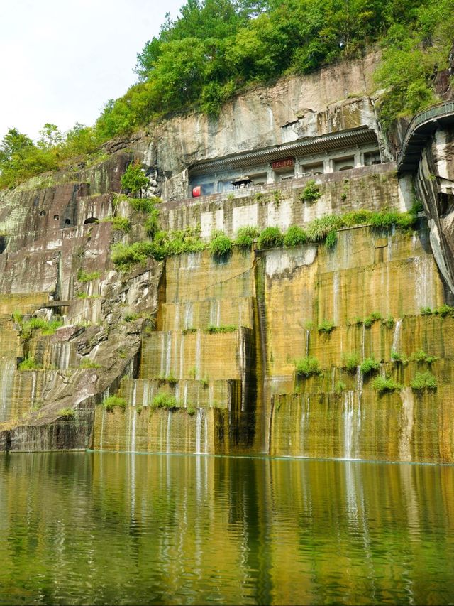 高鐵直達寶藏小城，登山露營峽谷雲海全都有！