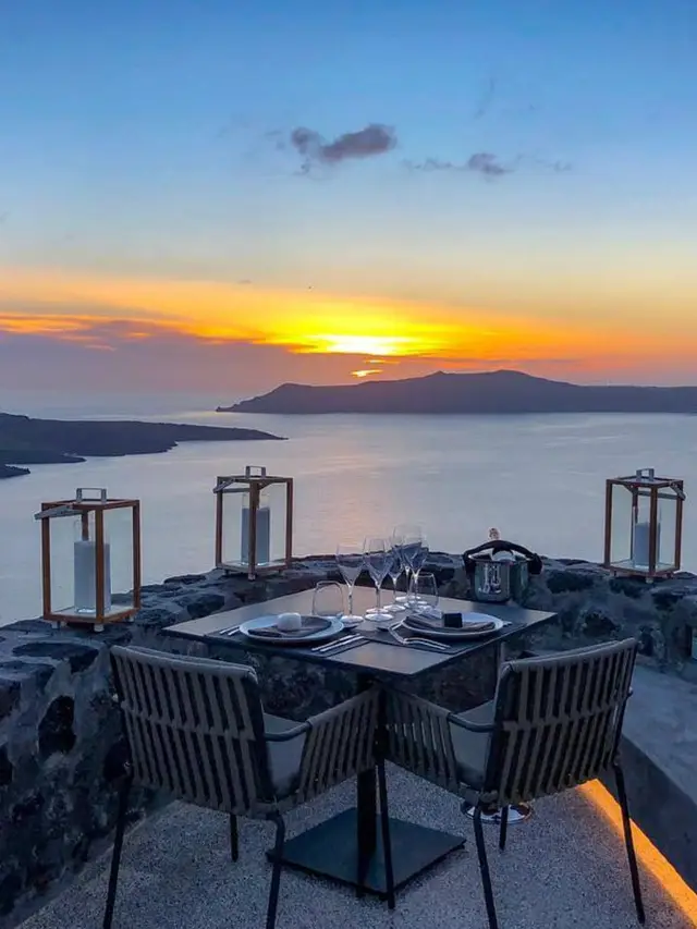 🌟 聖托里尼島的時尚睡眠：波爾多別墅 🌊🛌