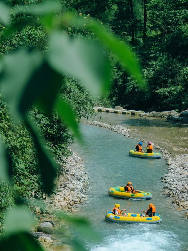 龍門山雲溪谷漂流