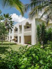🌟✨ Malindi Magic: Diamonds Dream of Africa! 🏖️🛏️