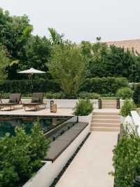 🌴 Chiang Mai's Serene Oasis: Burirattana Hotel 🏨✨