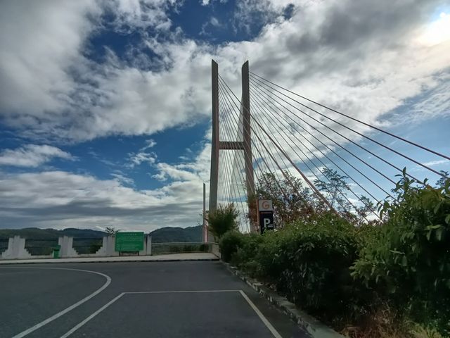 六廣河特大橋