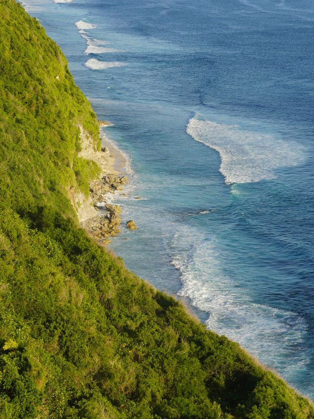 Luxury Redefined on Bali’s Cliffside