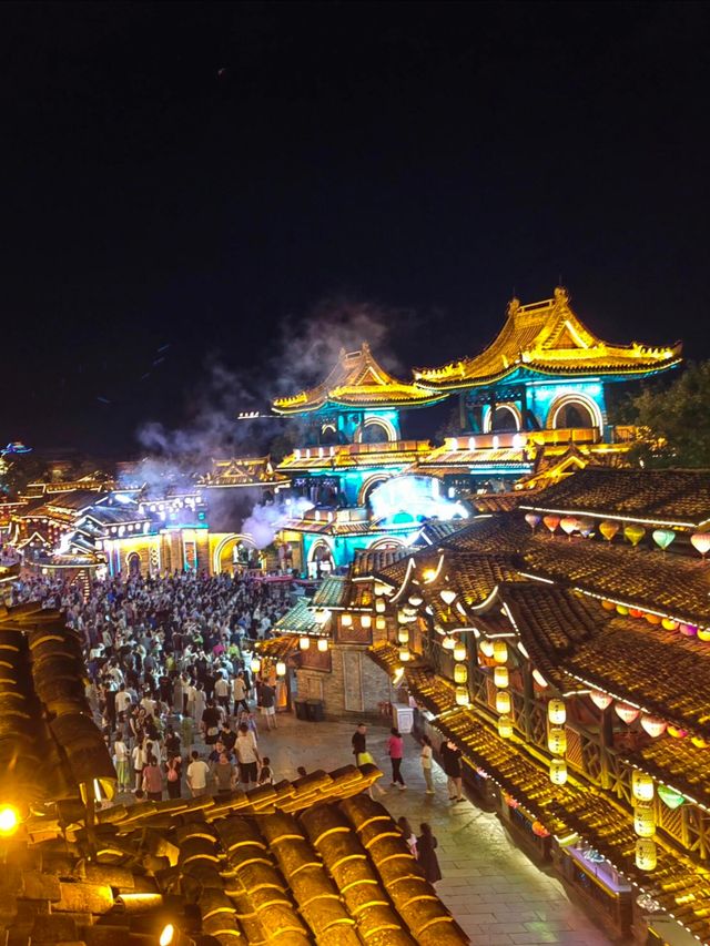 現實版的千與千尋世界。