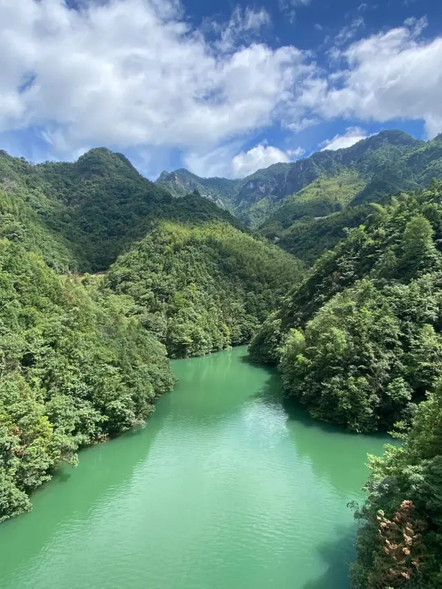 One-day trip to Dajue Mountain in Jiangxi! With a guide.