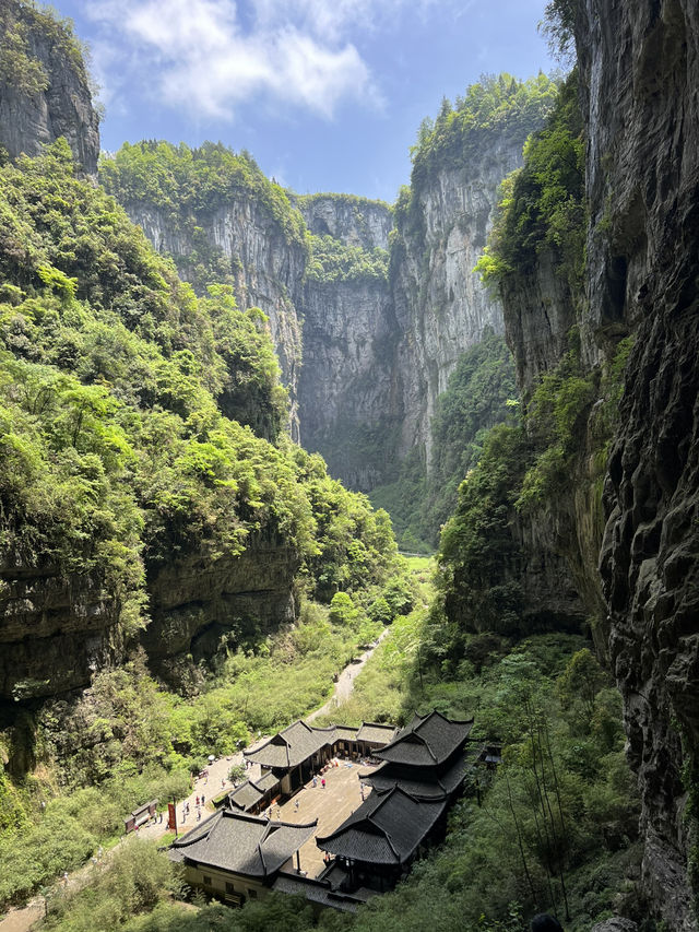 This UNESCO World Heritage is unbelievable and less than an hour from Chongqing