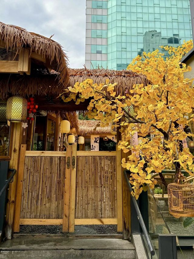 成都市中心秋日古風小院旅遊攻略。