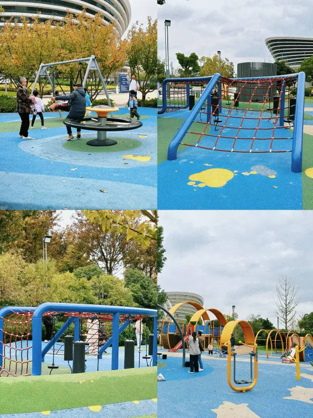 A great place to take the kids in Suzhou, with a free outdoor playground and a super long slide. 
