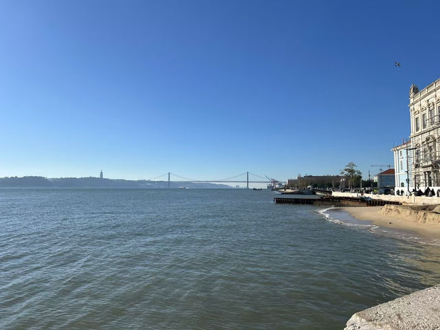 Lisbon: The City of Seven Hills