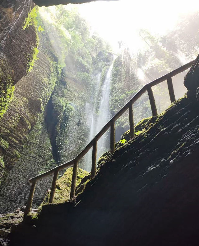 山與水