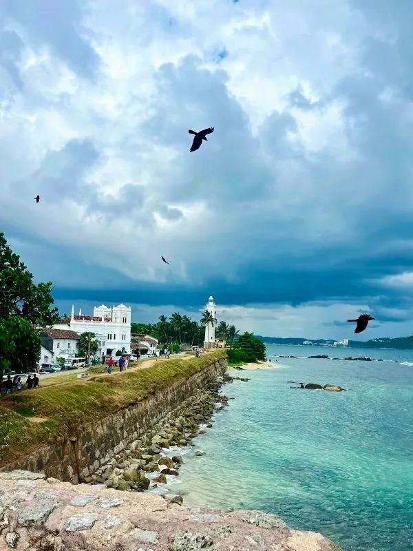 Unawatuna Beach: Discover the Magic of Sri Lanka