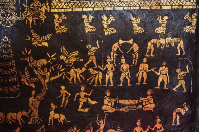 Explore the Spiritual Essence of Wat Xieng Thong in Luang Prabang, Laos