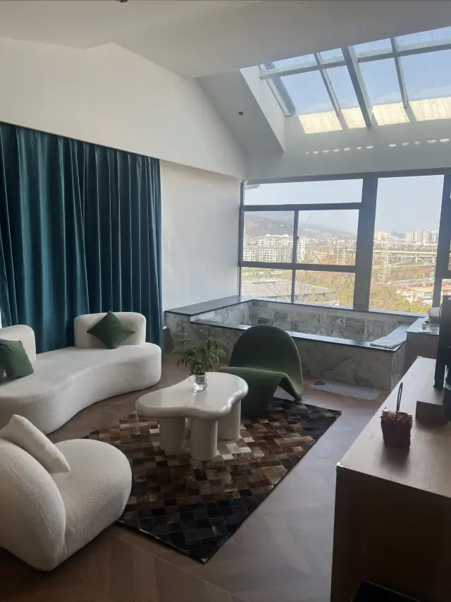 โรงแรม Kunming Tea Horse Garden Resort