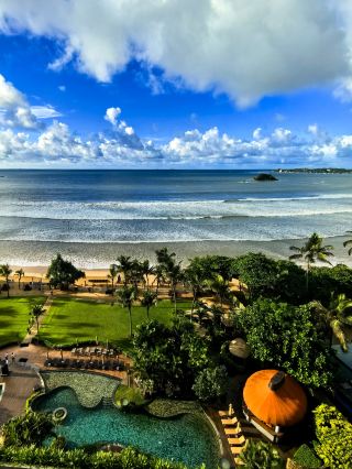 The final stop of Spirited Away, end your Sri Lanka trip with a coastal train