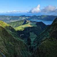 葡萄牙聖米格爾島國王觀景台：俯瞰火山湖的絕美視野