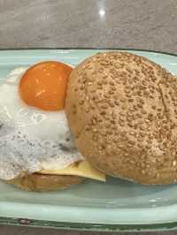 充滿驚喜嘅港式茶餐廳☕️